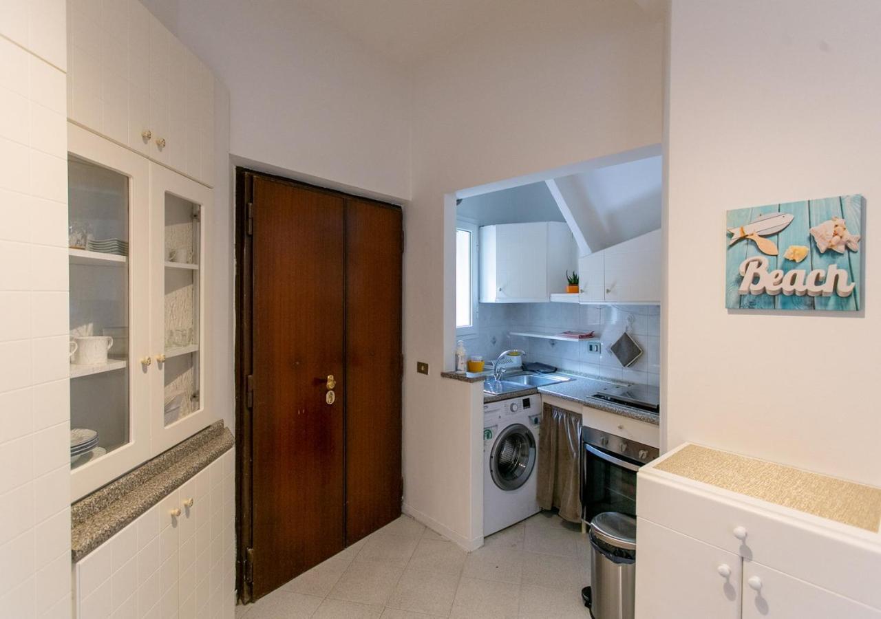 B-House Apartment Порто Санто Стефано Екстериор снимка