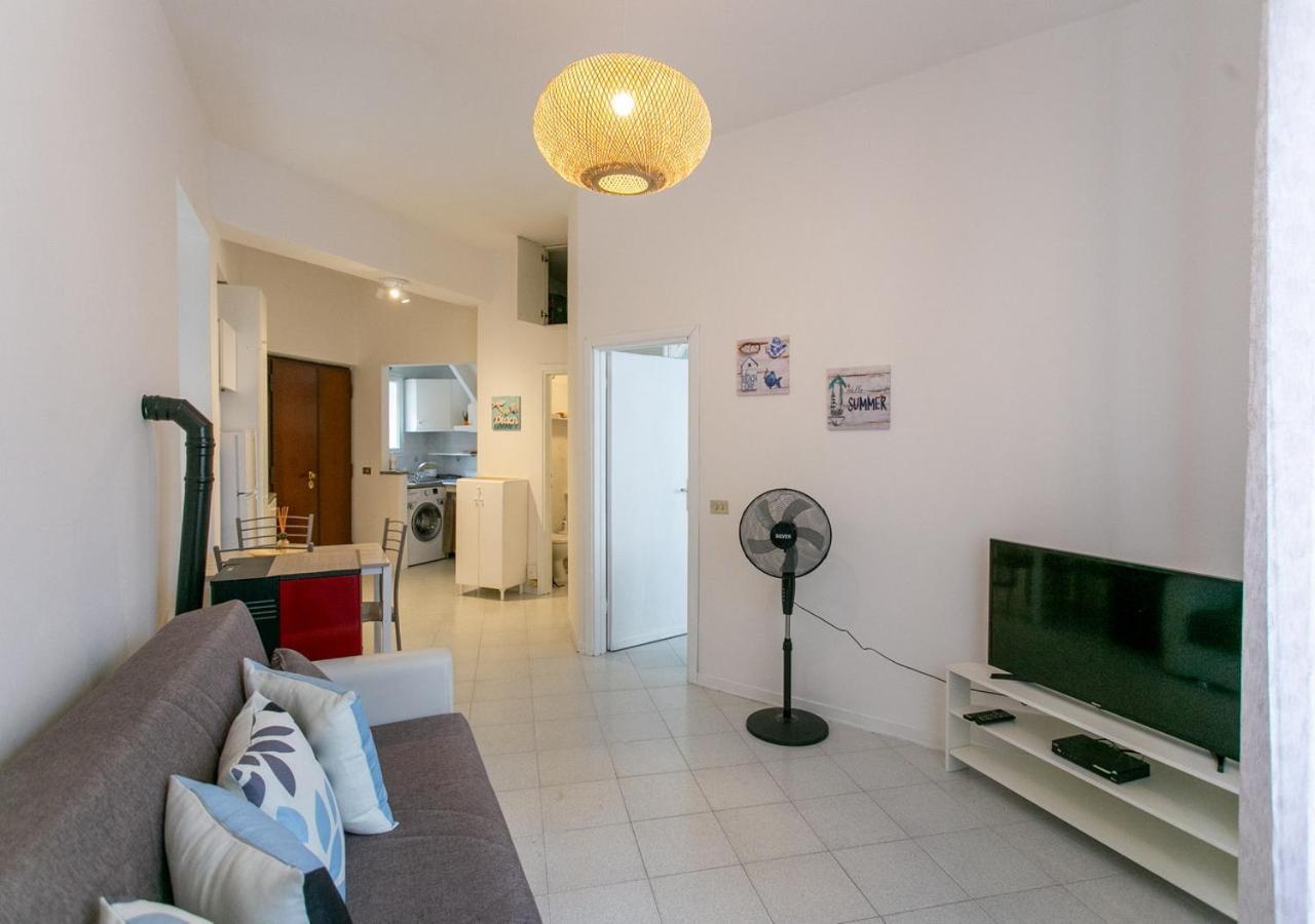 B-House Apartment Порто Санто Стефано Екстериор снимка