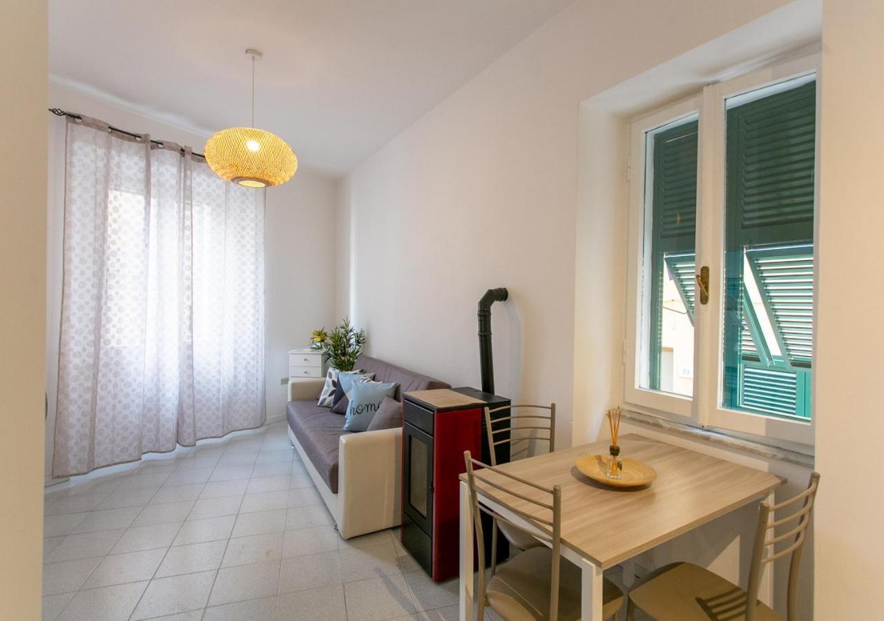B-House Apartment Порто Санто Стефано Екстериор снимка