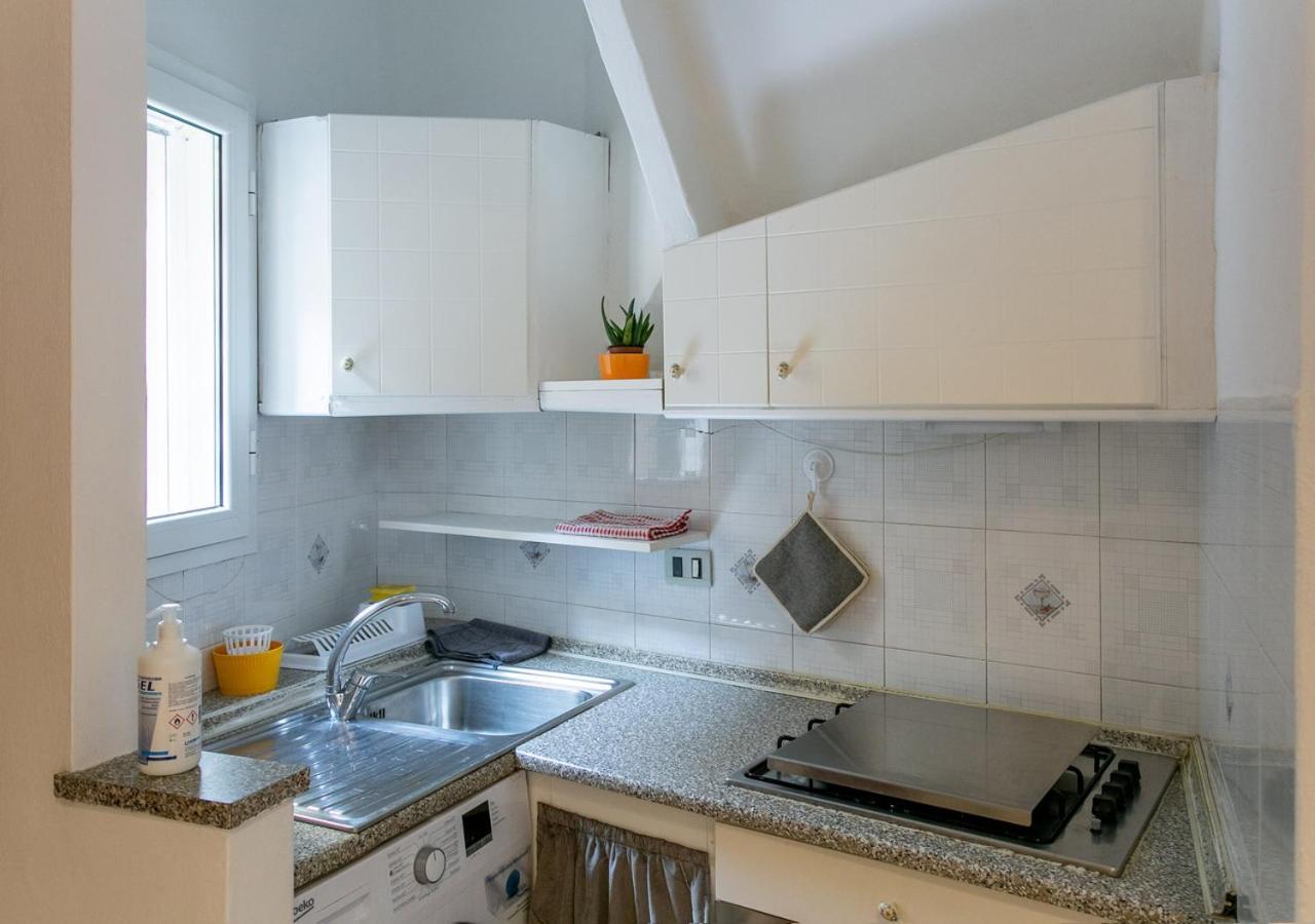 B-House Apartment Порто Санто Стефано Екстериор снимка