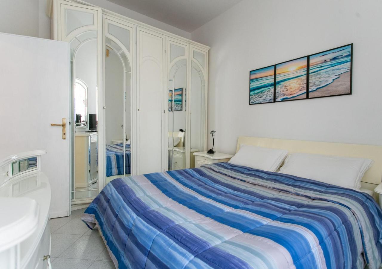 B-House Apartment Порто Санто Стефано Екстериор снимка